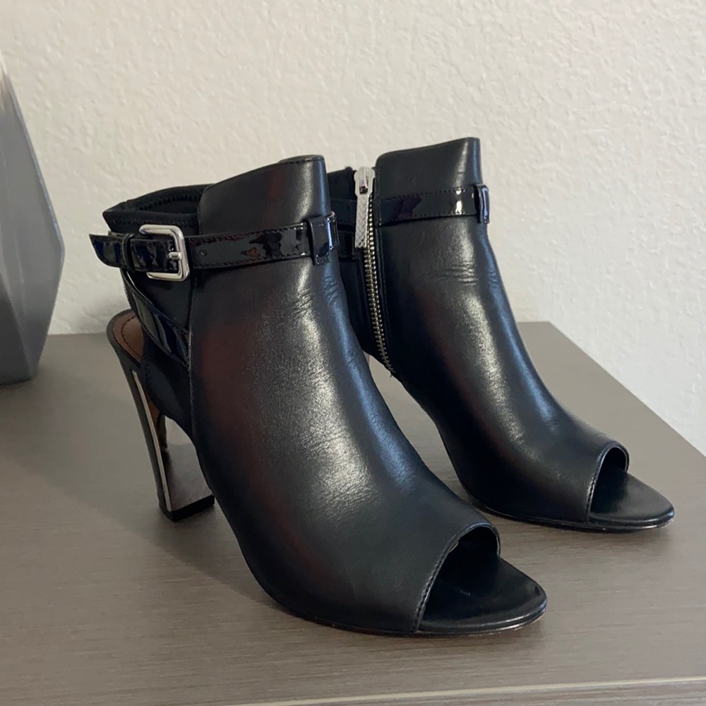 Donald J. Pliner heels
